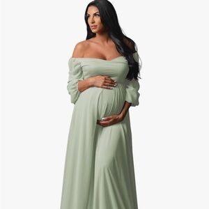 Plus size maternity dress